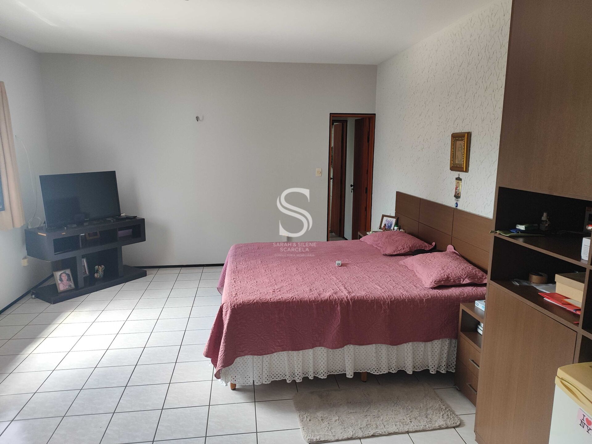 Casa à venda com 6 quartos, 342m² - Foto 36