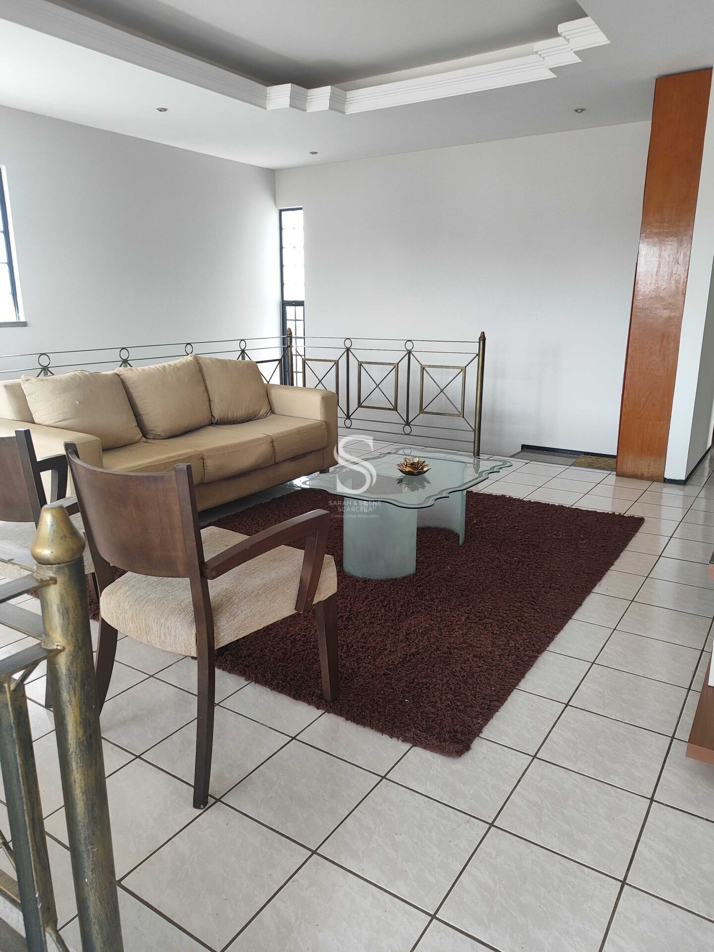 Casa à venda com 6 quartos, 342m² - Foto 4