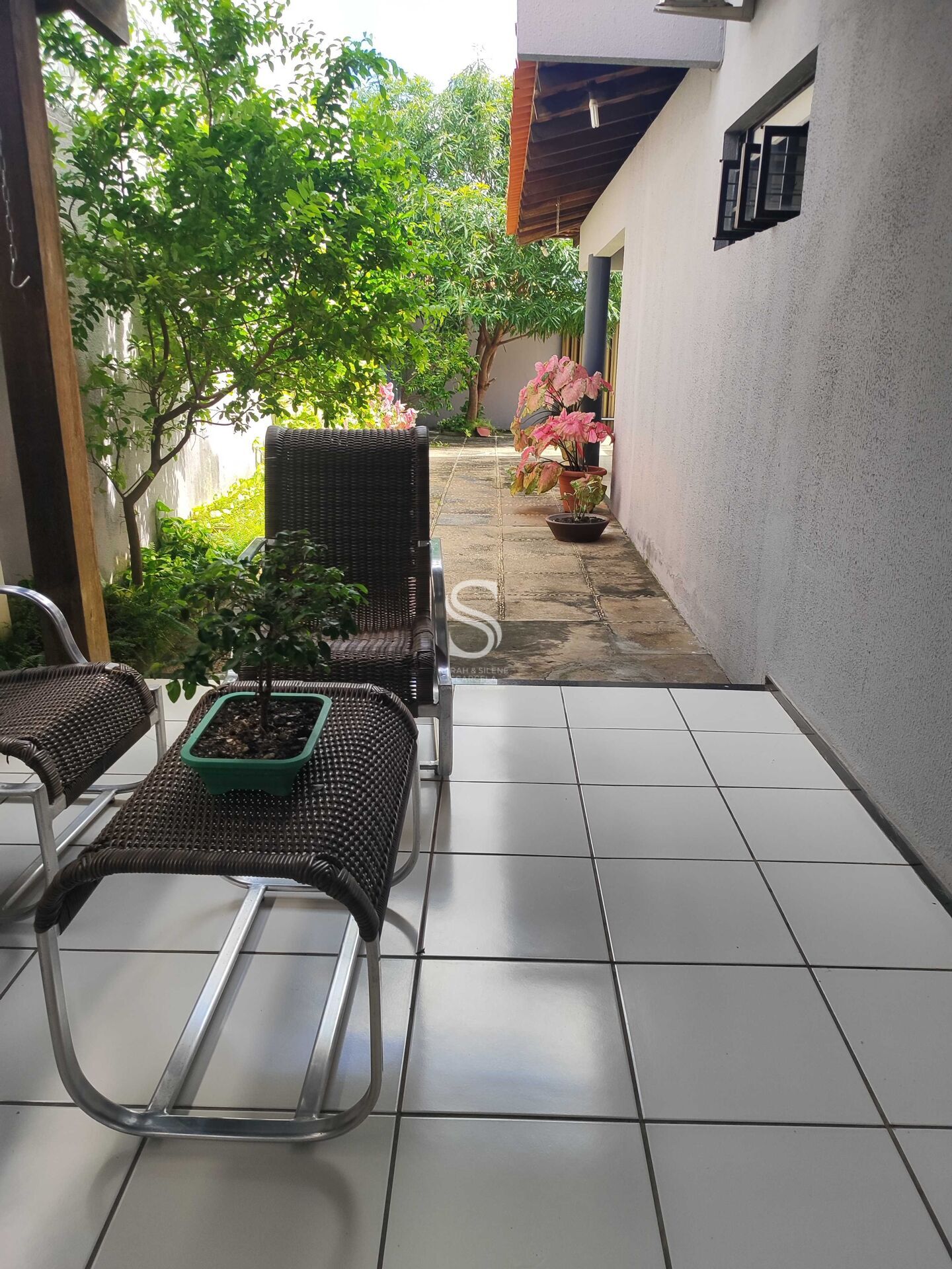 Casa à venda com 6 quartos, 342m² - Foto 17