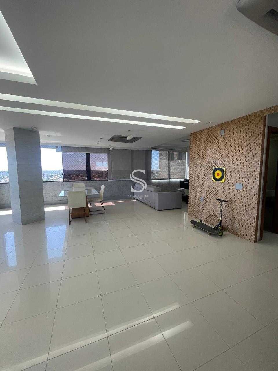 Apartamento à venda com 4 quartos, 240m² - Foto 1