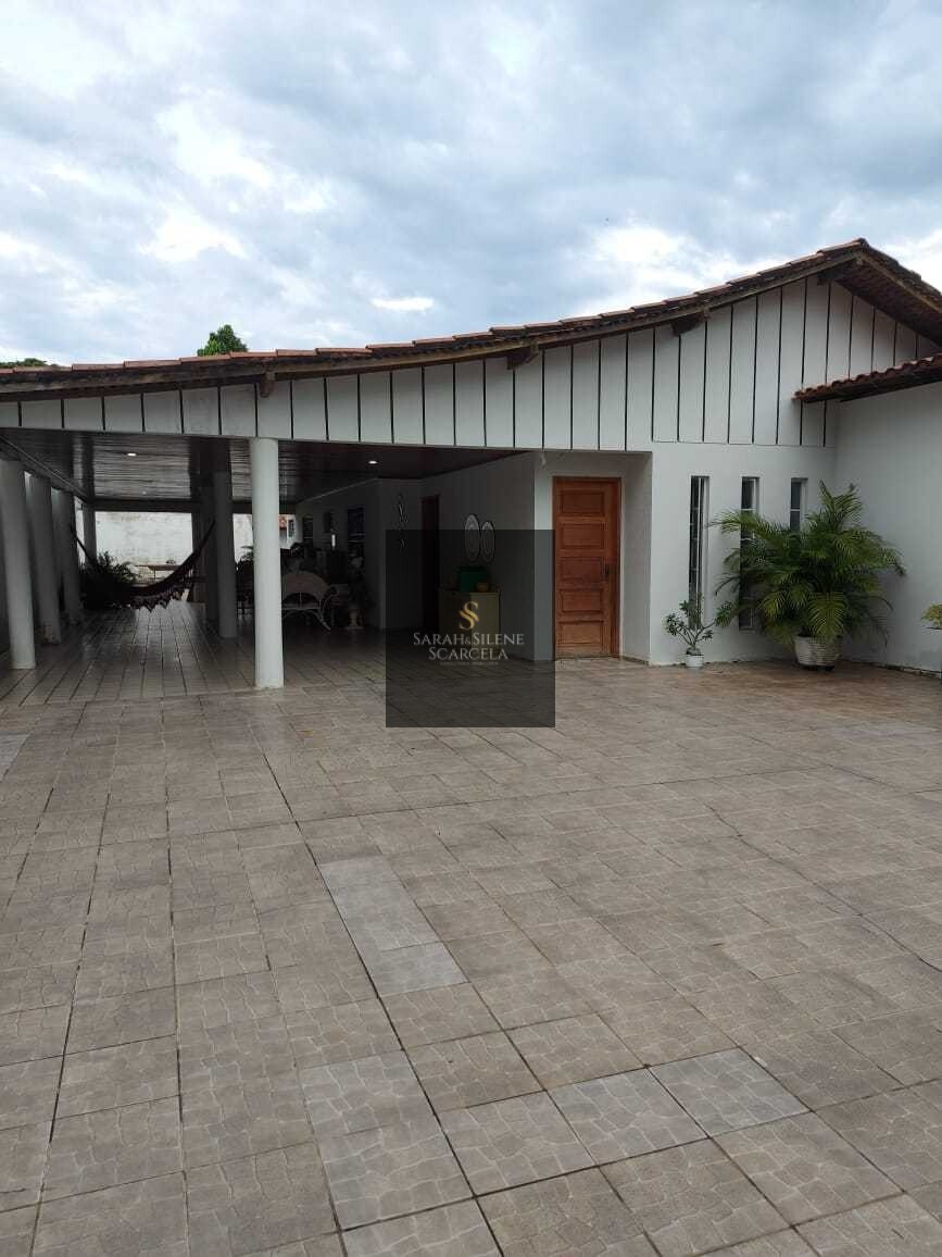 Casa à venda com 3 quartos, 280m² - Foto 2