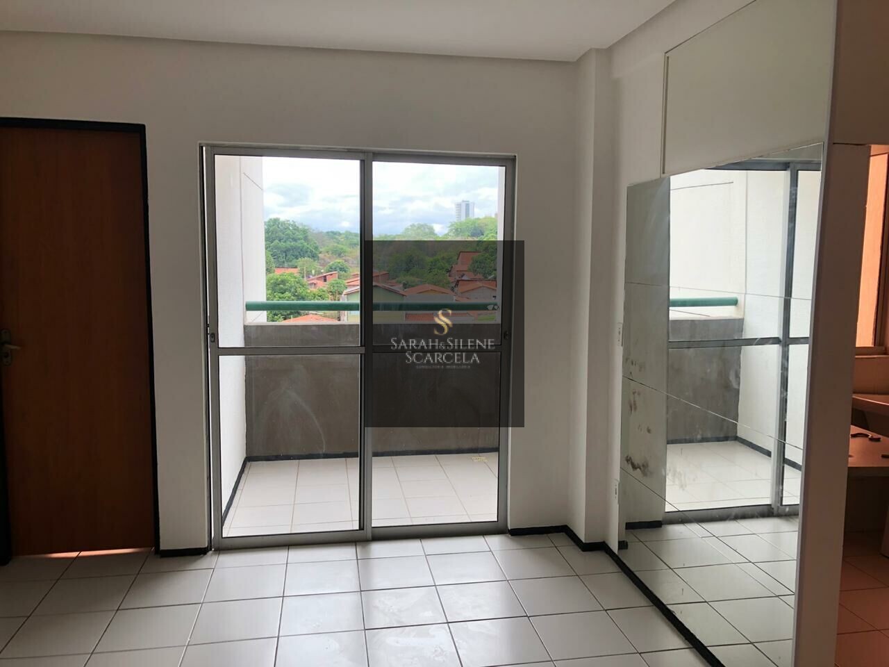 Apartamento à venda com 3 quartos, 67m² - Foto 1