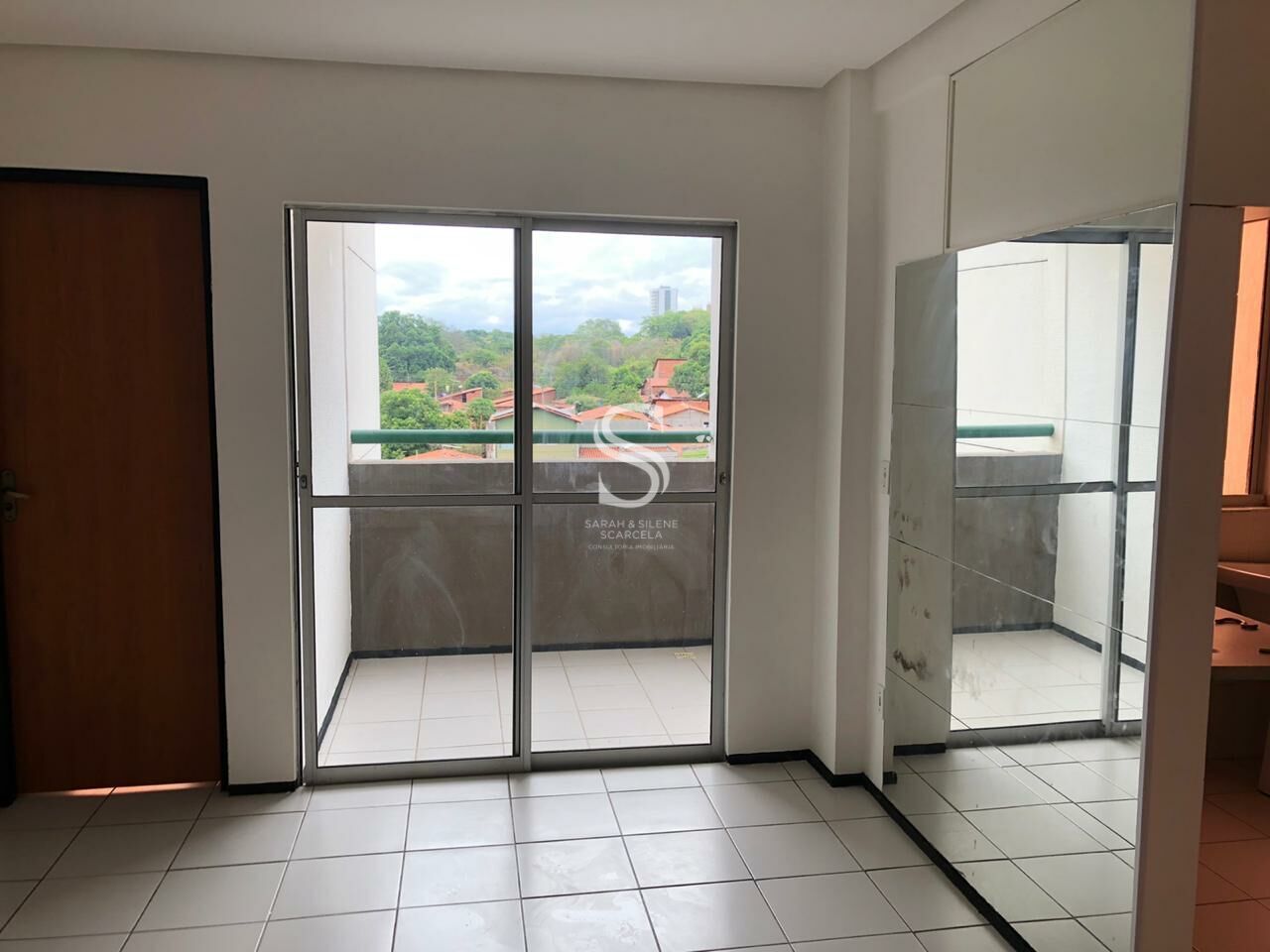 Apartamento à venda com 3 quartos, 67m² - Foto 1