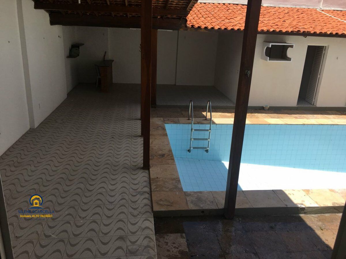 Casa à venda com 3 quartos, 300m² - Foto 7