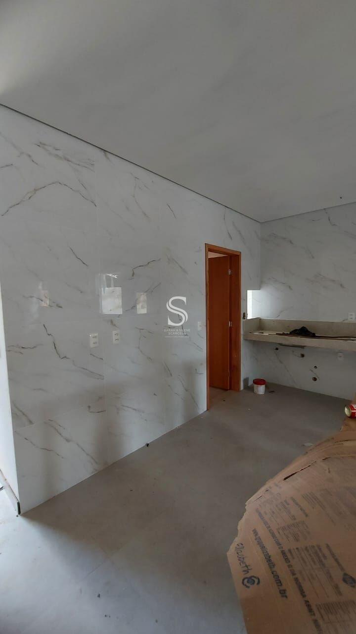 Casa à venda com 3 quartos, 162m² - Foto 14