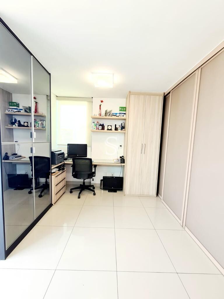 Apartamento à venda com 4 quartos, 227m² - Foto 16