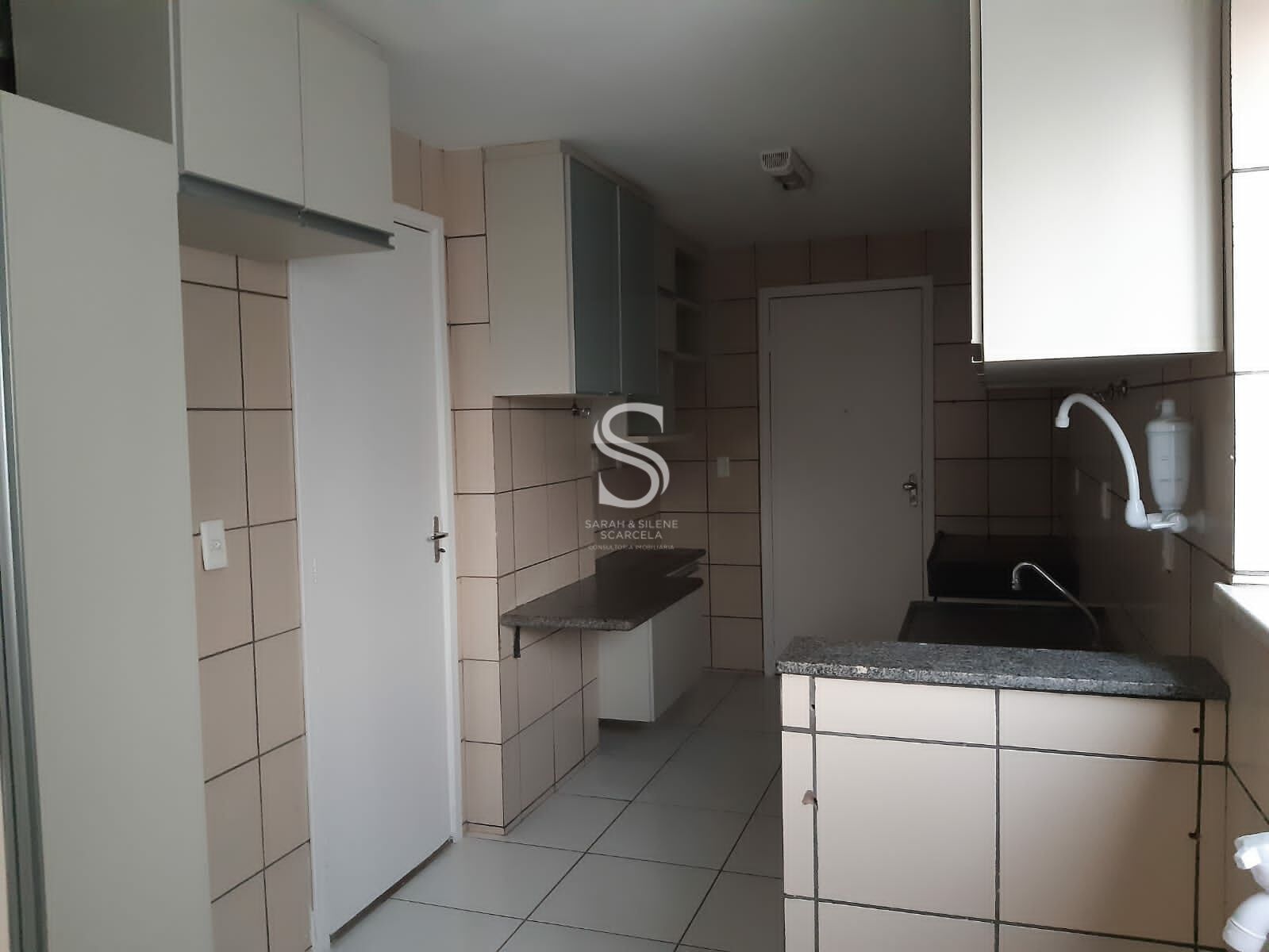 Apartamento à venda com 3 quartos, 97m² - Foto 12
