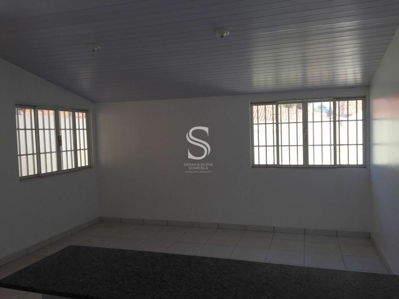Casa à venda com 3 quartos, 90m² - Foto 3