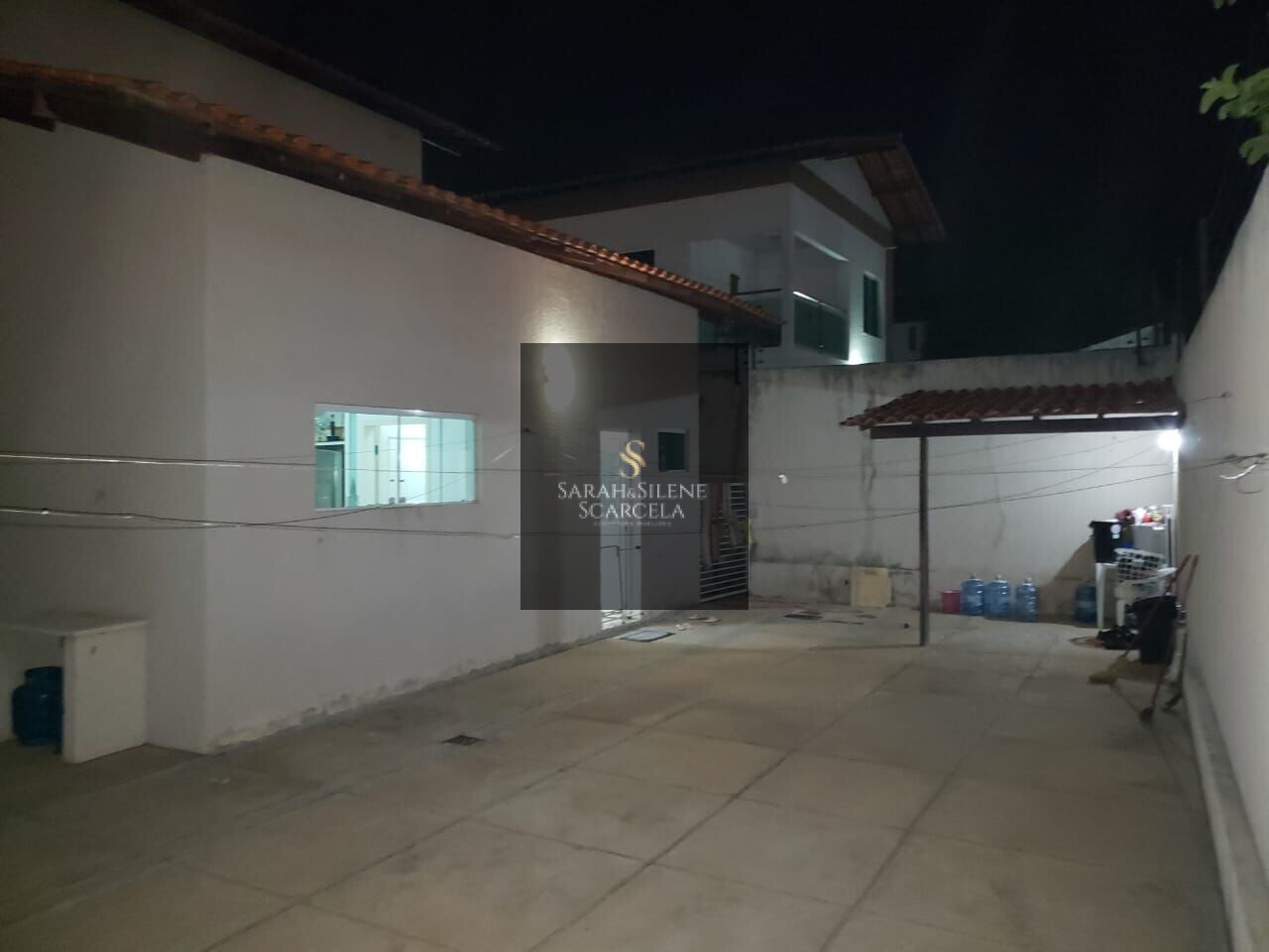 Casa à venda com 3 quartos, 222m² - Foto 16