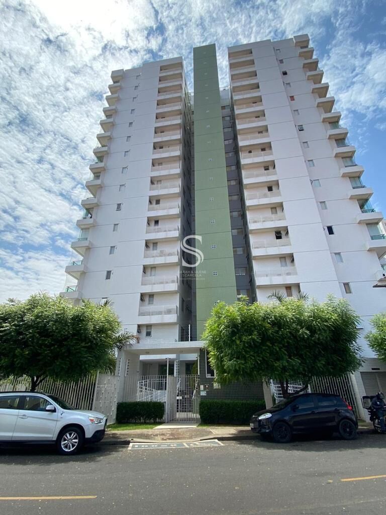 Apartamento à venda com 3 quartos, 130m² - Foto 1