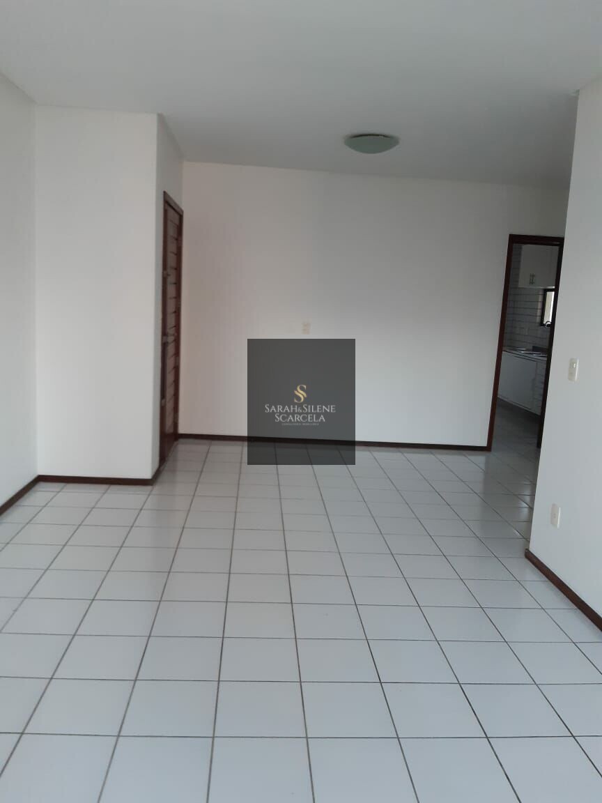 Apartamento à venda com 3 quartos, 128m² - Foto 2