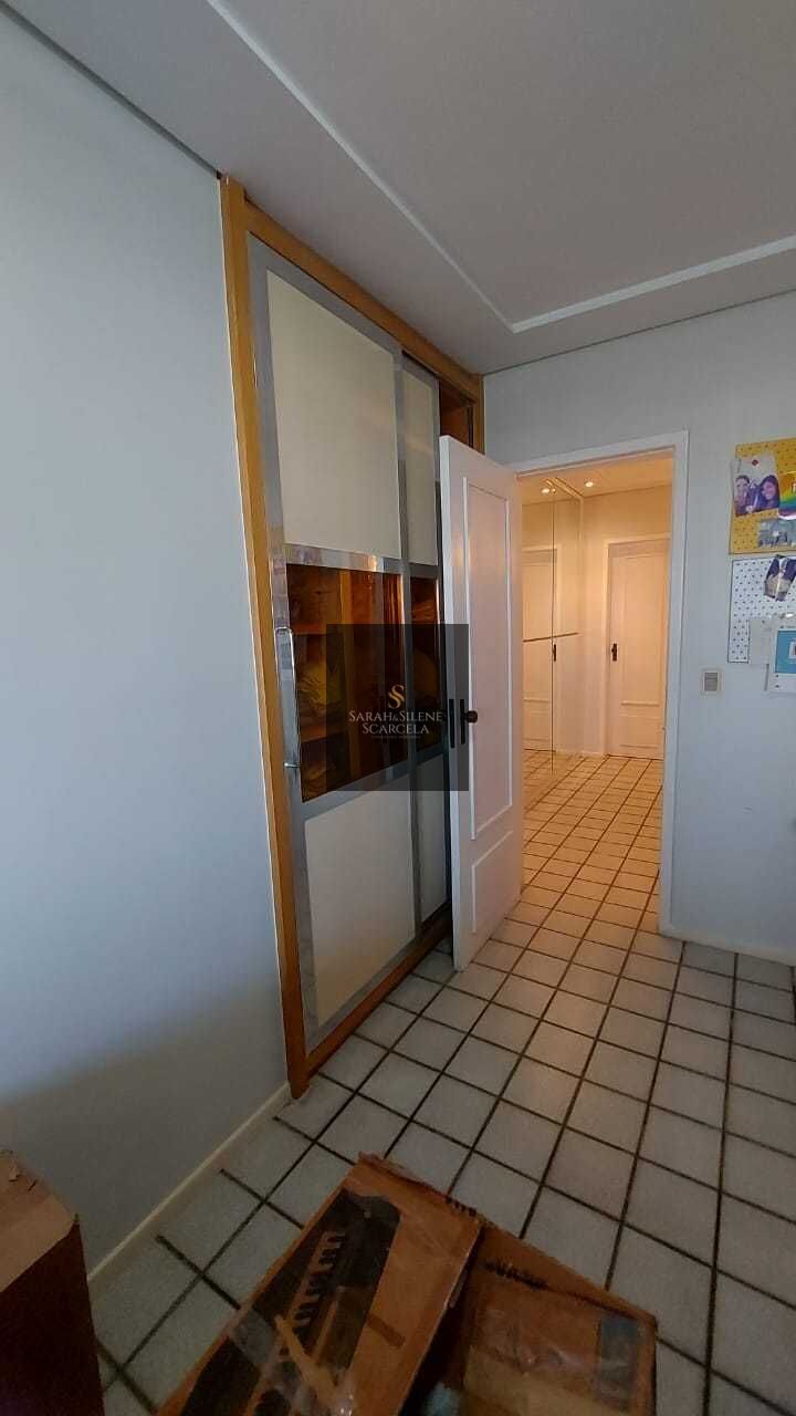 Apartamento para alugar com 3 quartos, 210m² - Foto 17