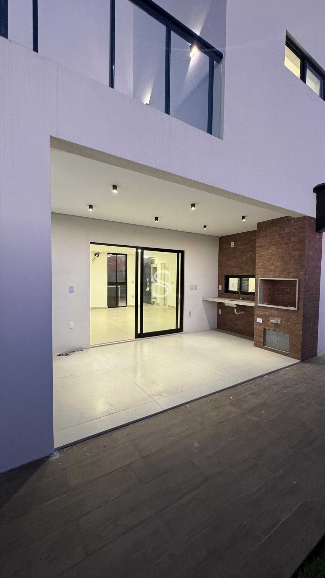 Casa de Condomínio à venda com 4 quartos, 208m² - Foto 9