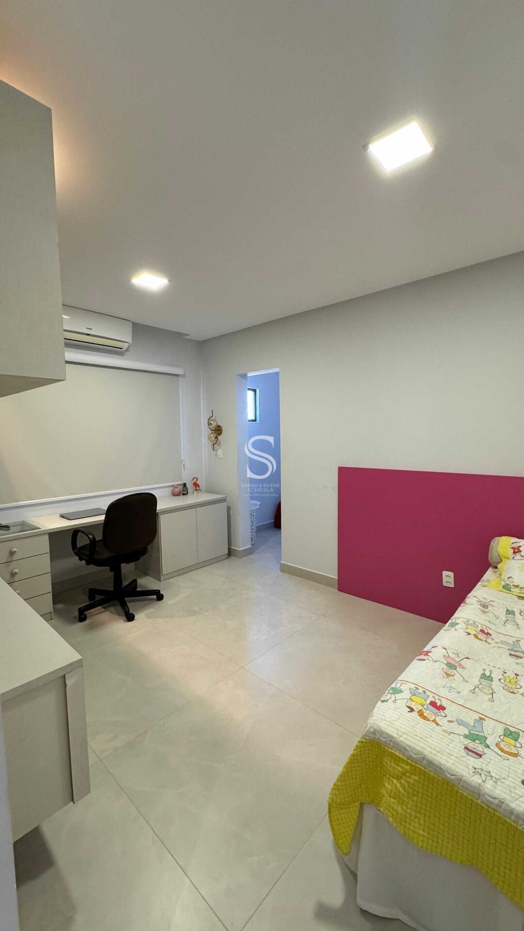 Casa de Condomínio à venda com 4 quartos, 208m² - Foto 11