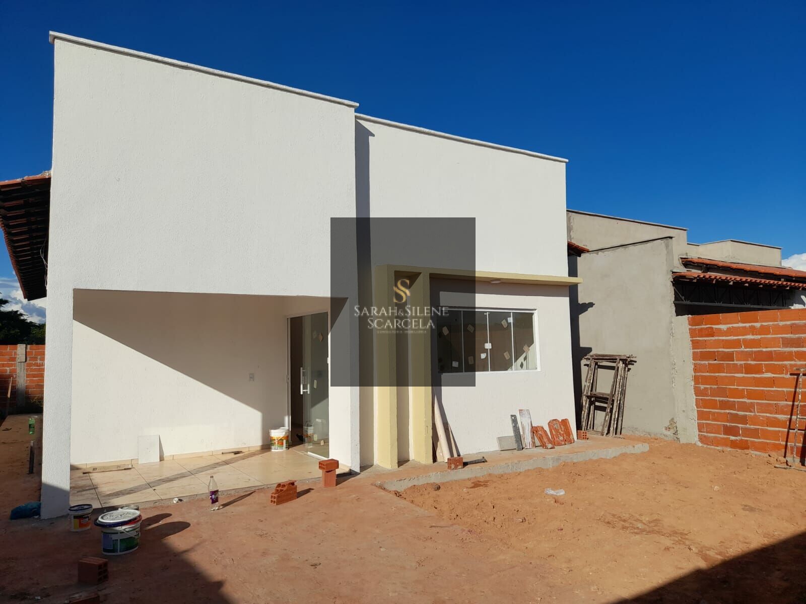 Casa à venda com 3 quartos, 91m² - Foto 2