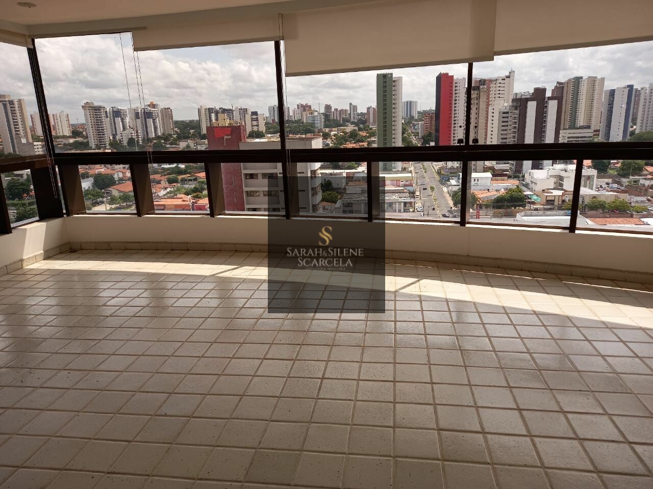 Apartamento à venda com 3 quartos, 320m² - Foto 19