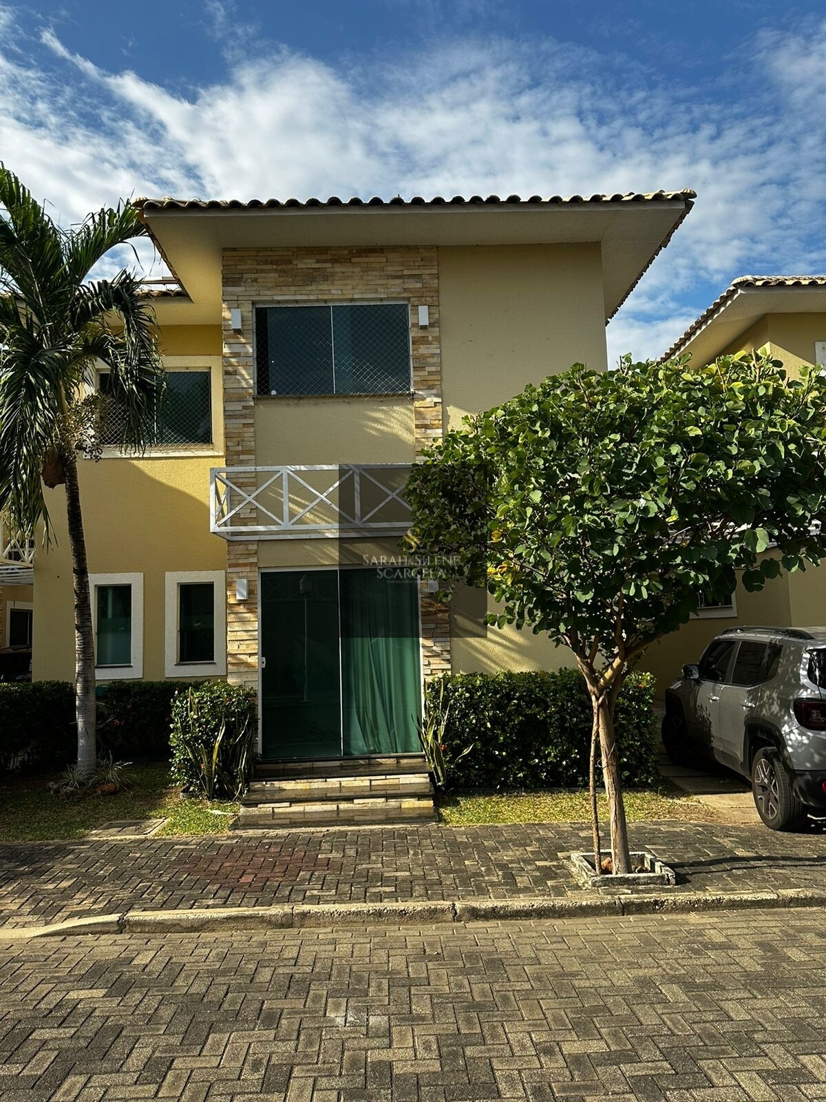 Casa de Condomínio à venda com 4 quartos, 180m² - Foto 1