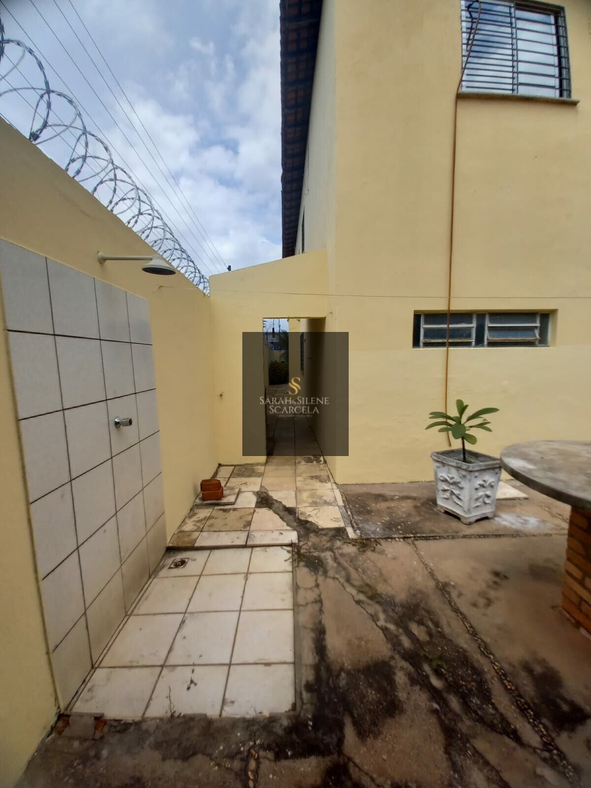 Casa à venda com 4 quartos, 250m² - Foto 42