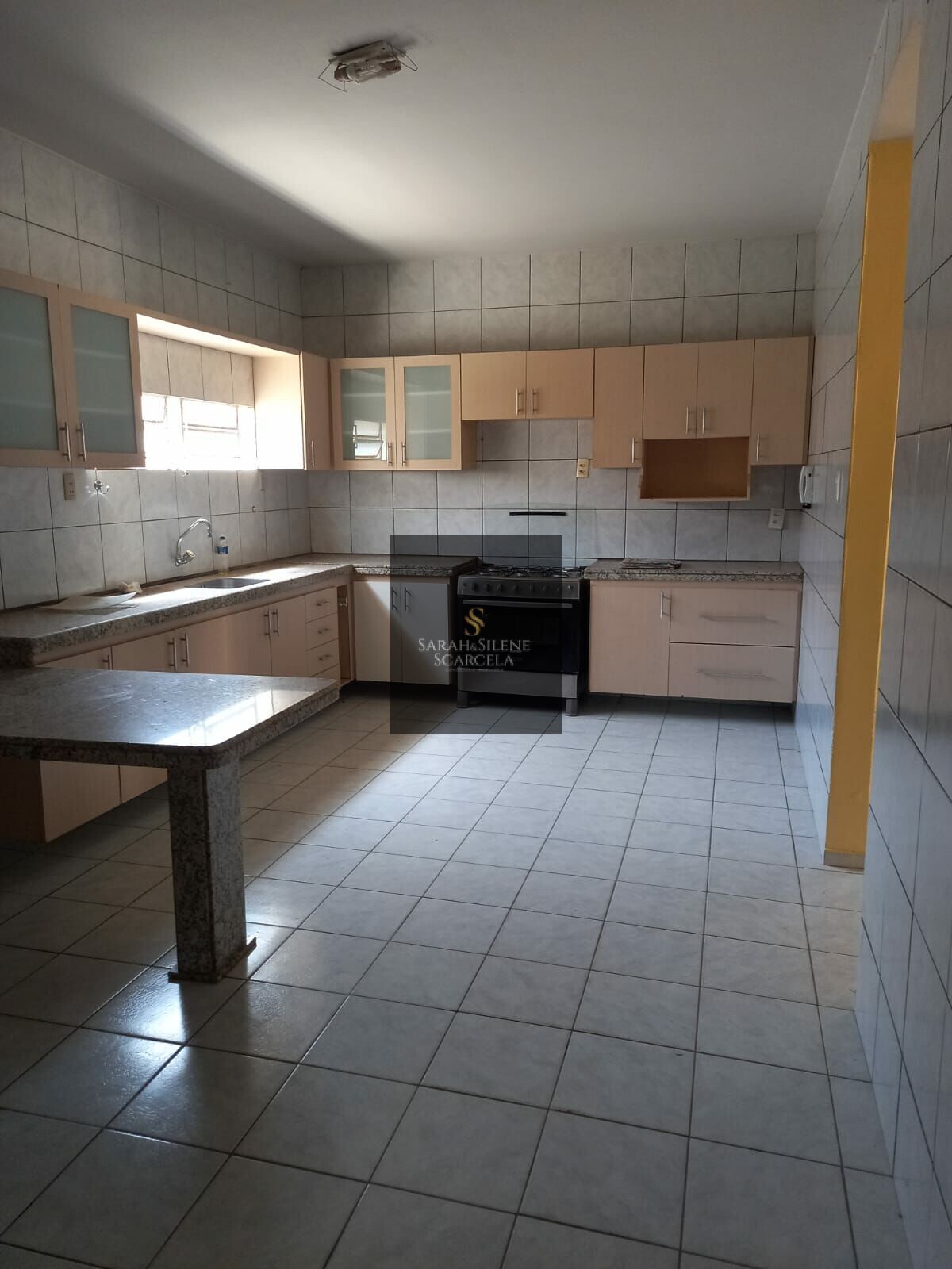 Casa à venda com 4 quartos, 250m² - Foto 9