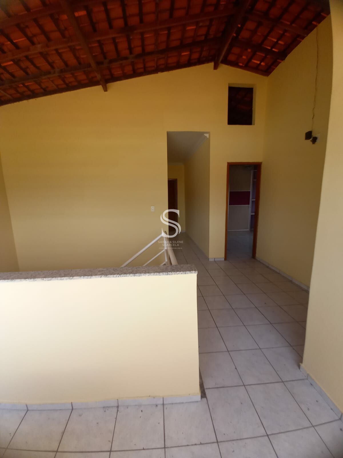 Casa à venda com 4 quartos, 250m² - Foto 17