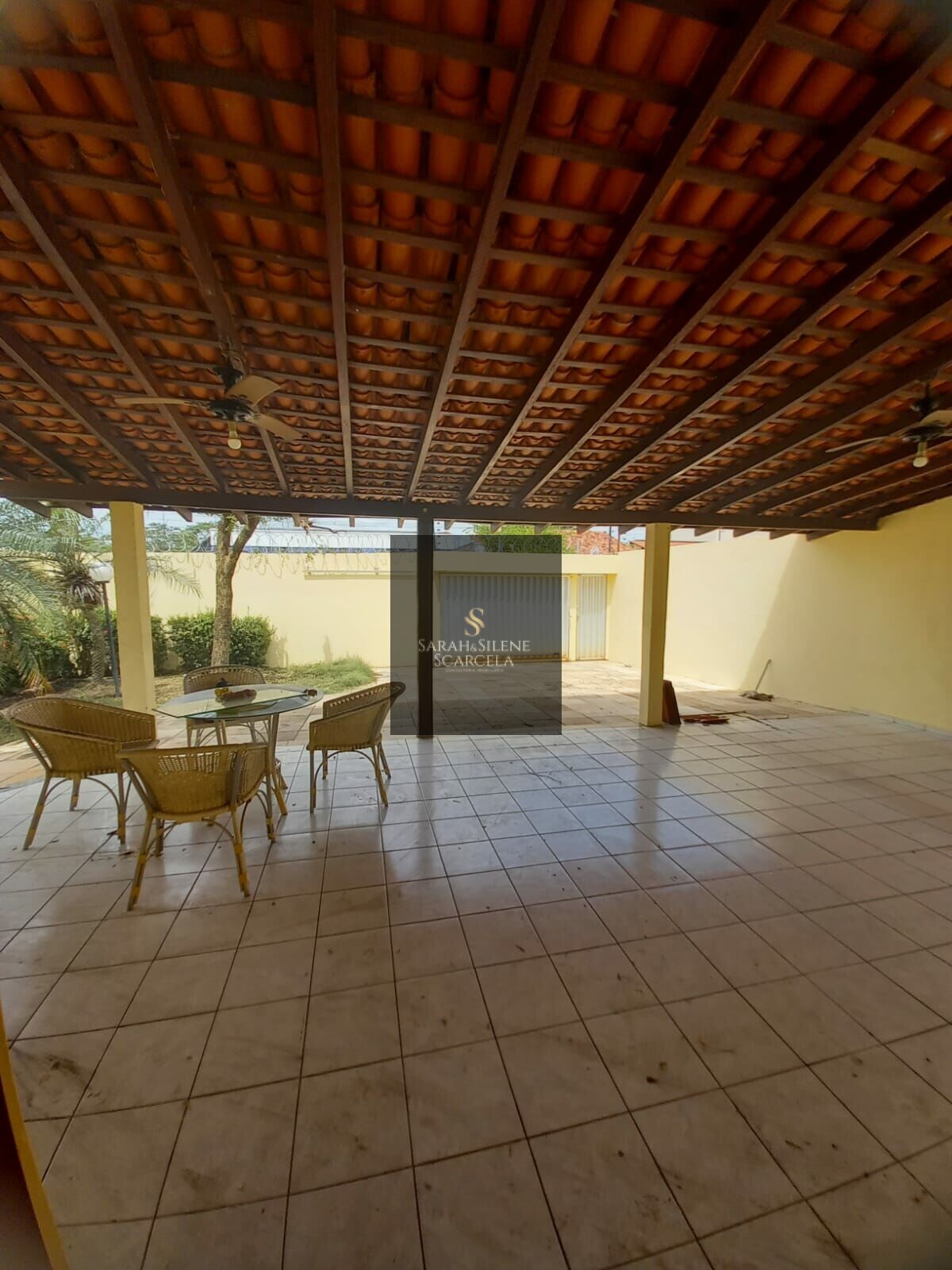 Casa à venda com 4 quartos, 250m² - Foto 4