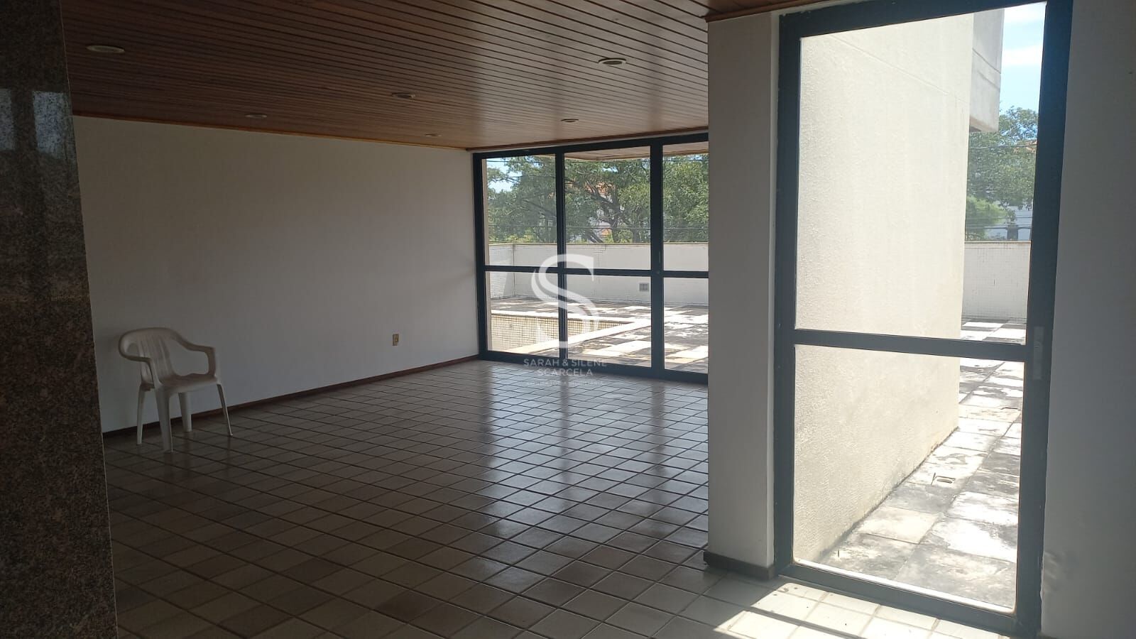 Apartamento à venda com 3 quartos, 234m² - Foto 5