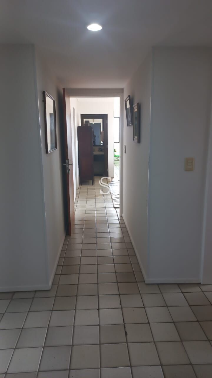 Apartamento à venda com 3 quartos, 234m² - Foto 15