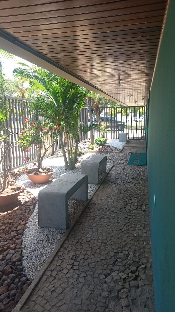 Apartamento à venda com 3 quartos, 234m² - Foto 2