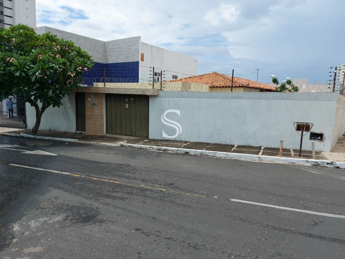 Casa, 4 quartos, 16500 m² - Foto 1