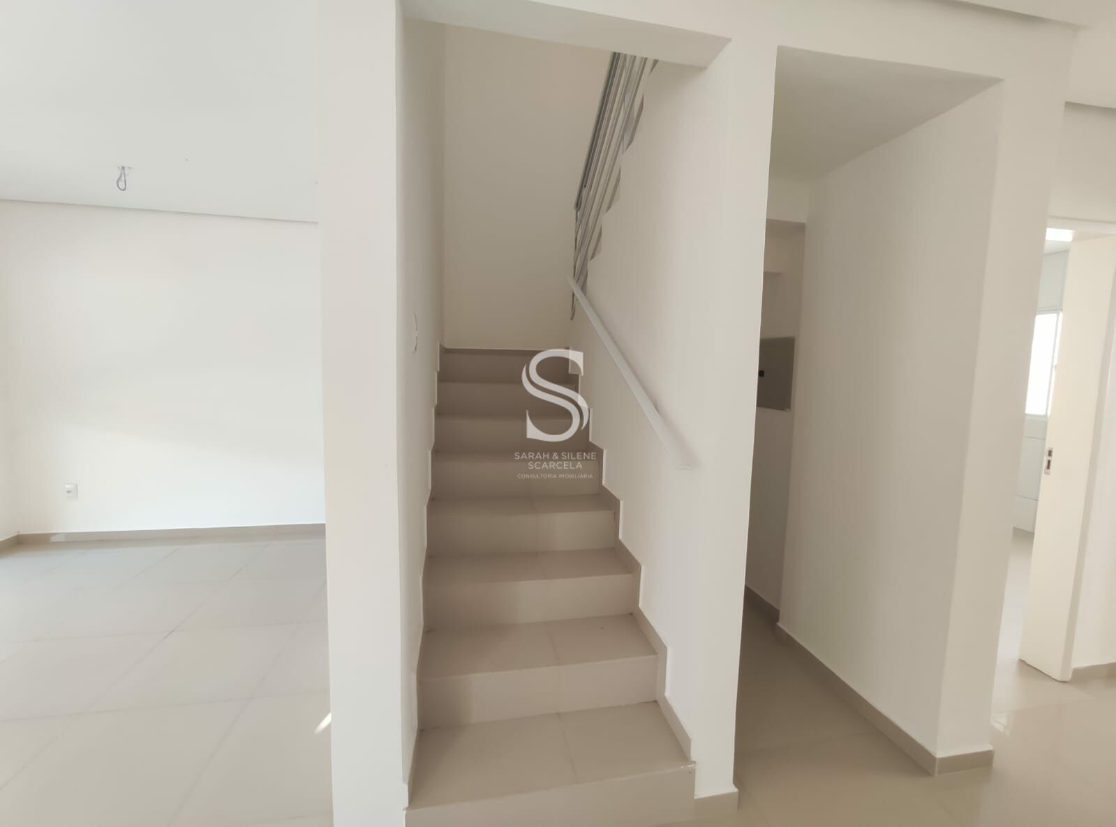Casa à venda com 4 quartos, 140m² - Foto 8