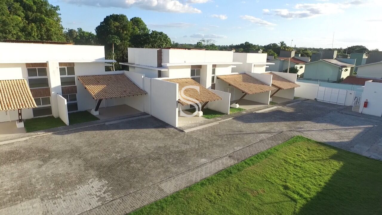 Casa à venda com 4 quartos, 140m² - Foto 1