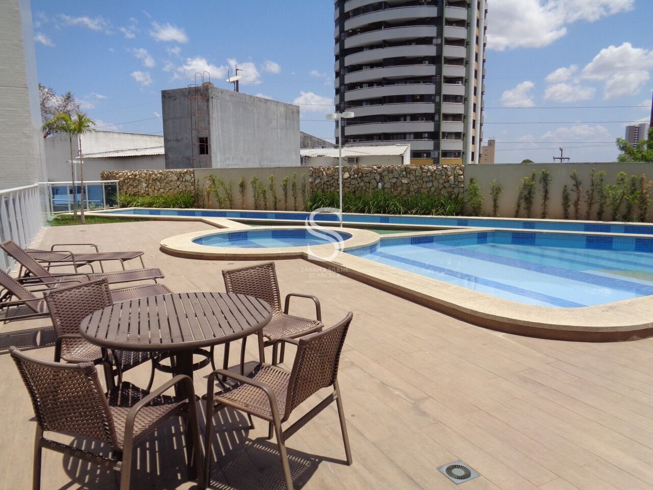 Apartamento à venda com 3 quartos, 106m² - Foto 8