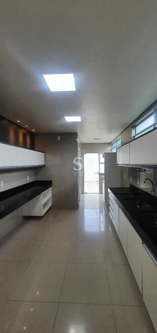 Casa de Condomínio para alugar com 4 quartos, 291m² - Foto 10