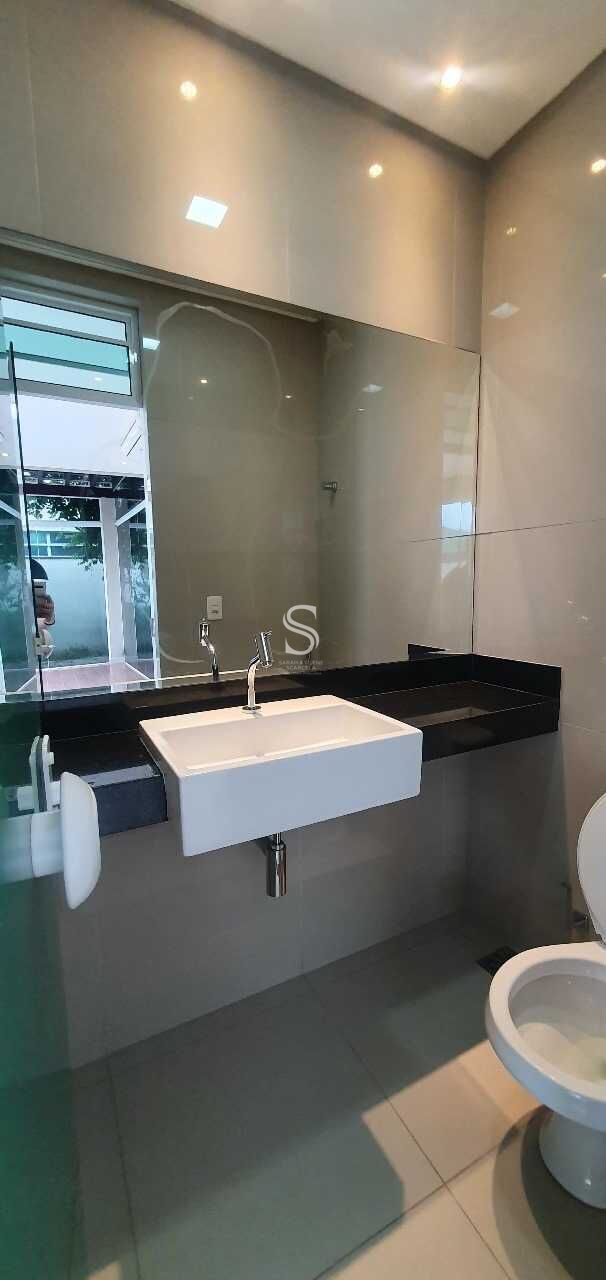 Casa de Condomínio para alugar com 4 quartos, 291m² - Foto 12