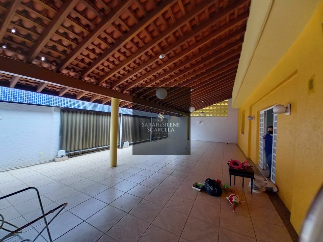 Casa à venda com 4 quartos, 319m² - Foto 3