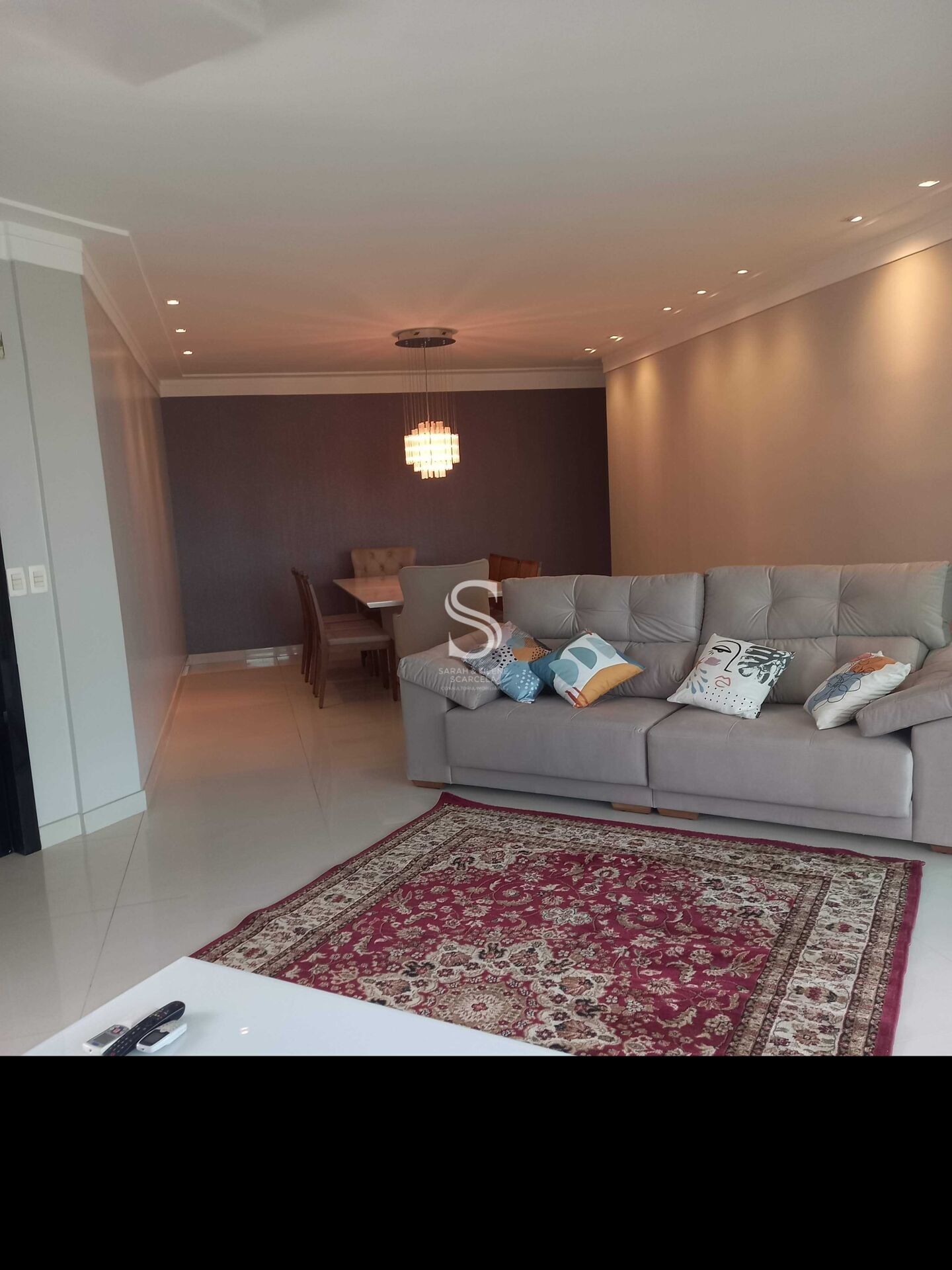 Apartamento à venda com 4 quartos, 217m² - Foto 1