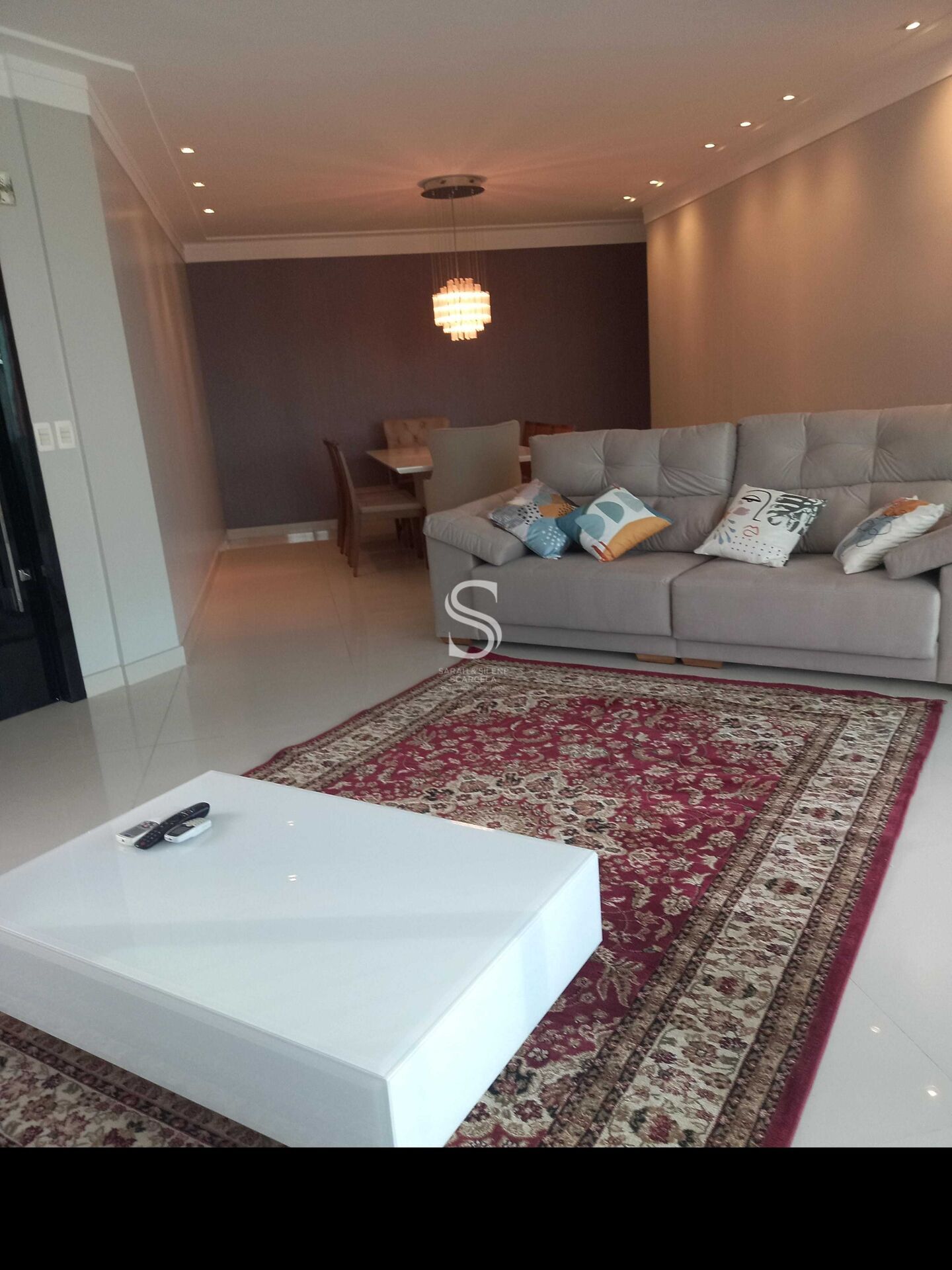 Apartamento à venda com 4 quartos, 217m² - Foto 4