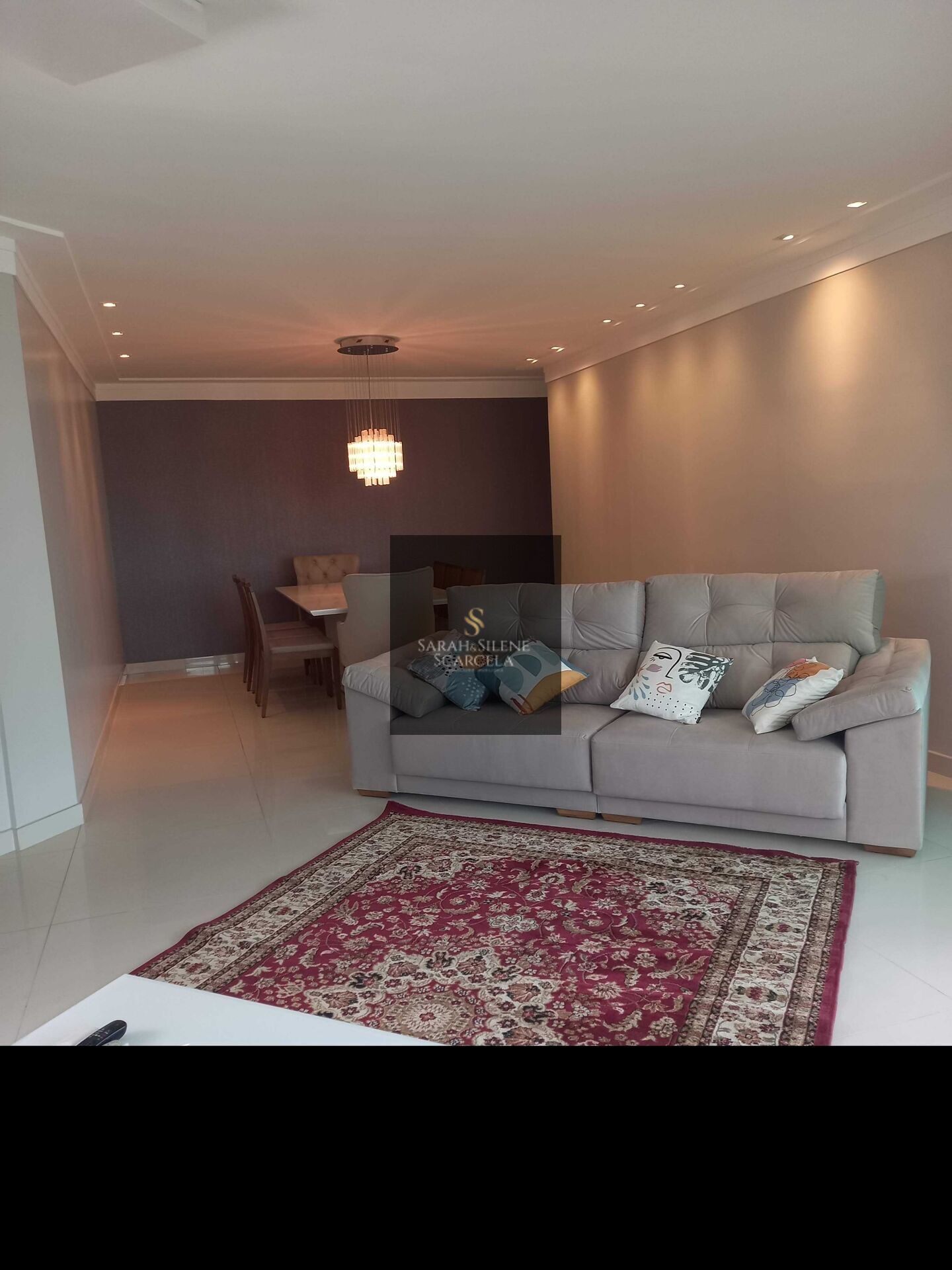 Apartamento à venda com 4 quartos, 217m² - Foto 2