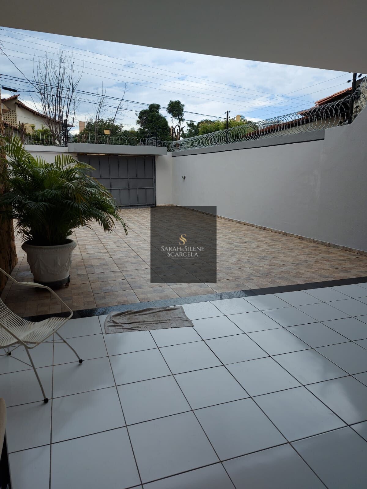 Casa à venda com 4 quartos, 240m² - Foto 4