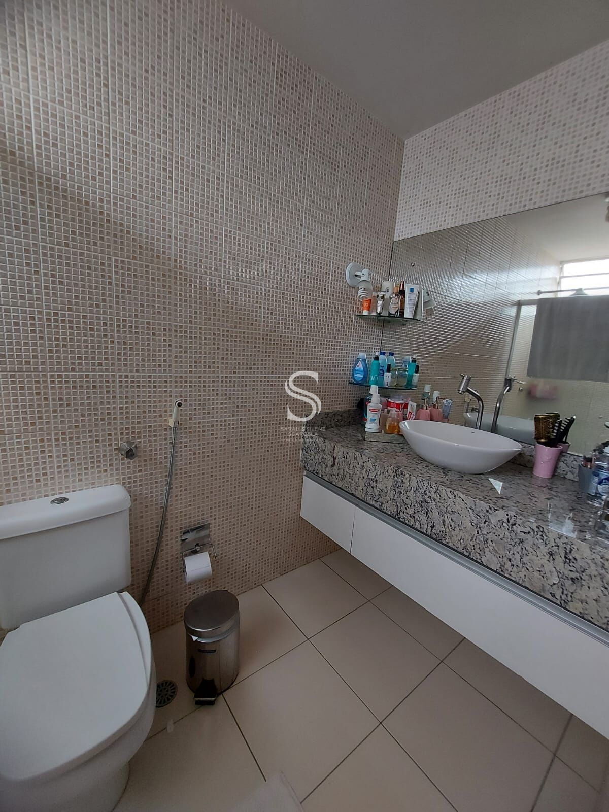 Casa à venda com 4 quartos, 240m² - Foto 18