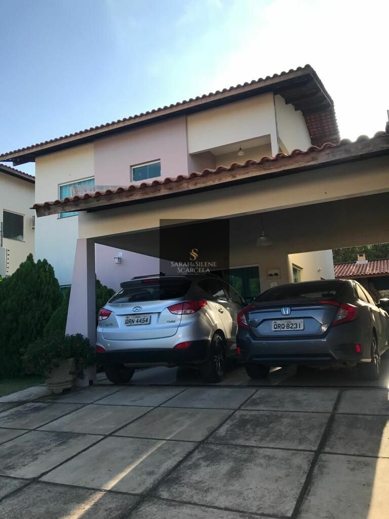 Casa à venda com 4 quartos, 164m² - Foto 1