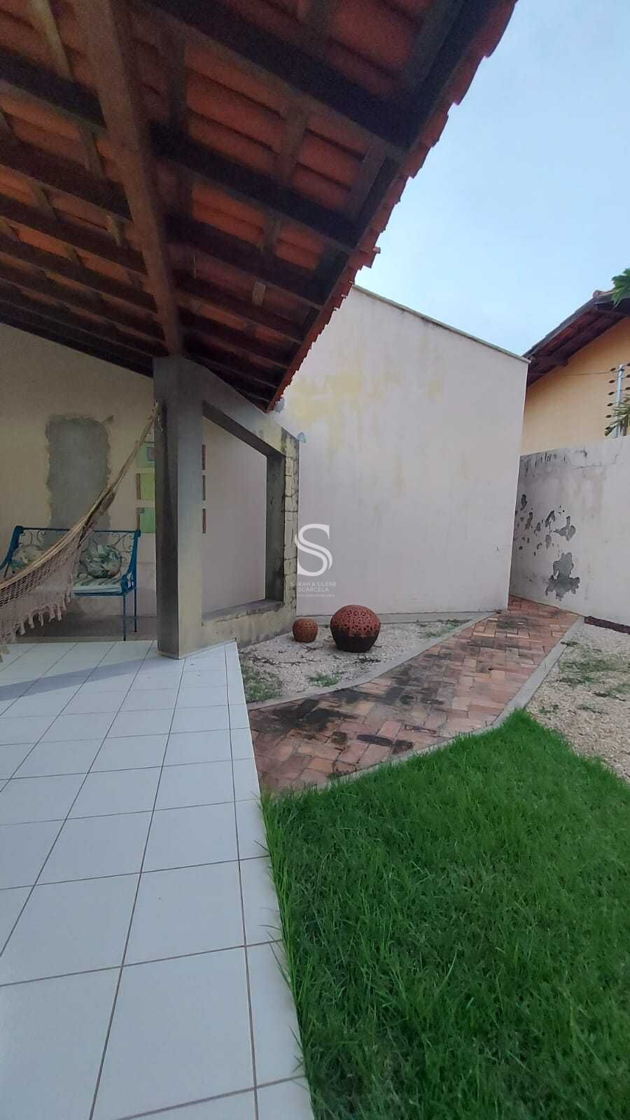 Casa à venda com 3 quartos, 225m² - Foto 3