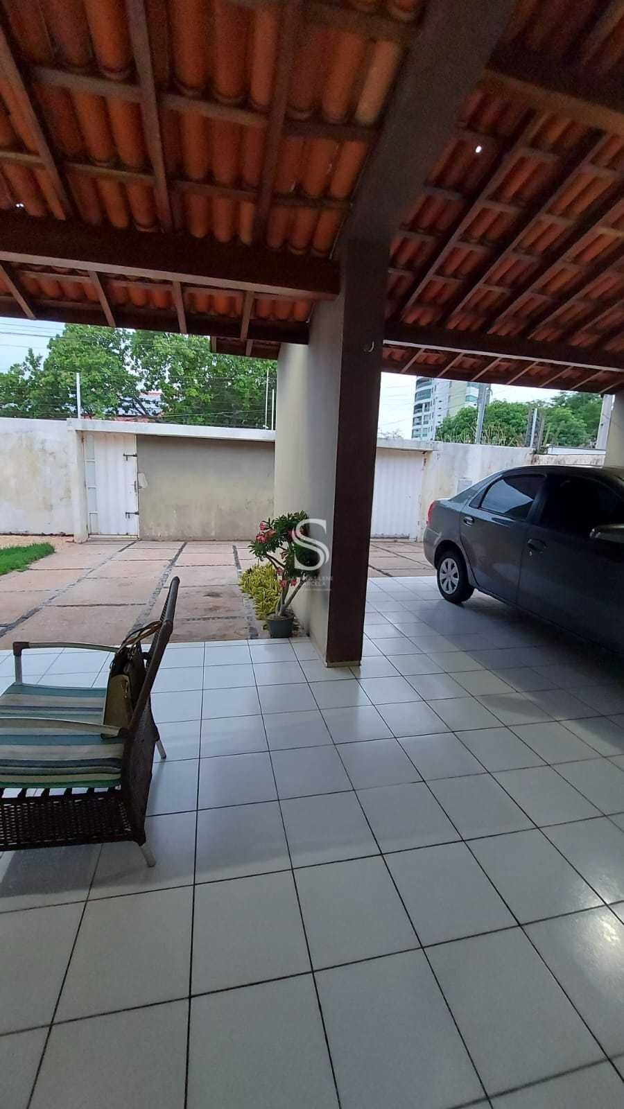 Casa à venda com 3 quartos, 225m² - Foto 14