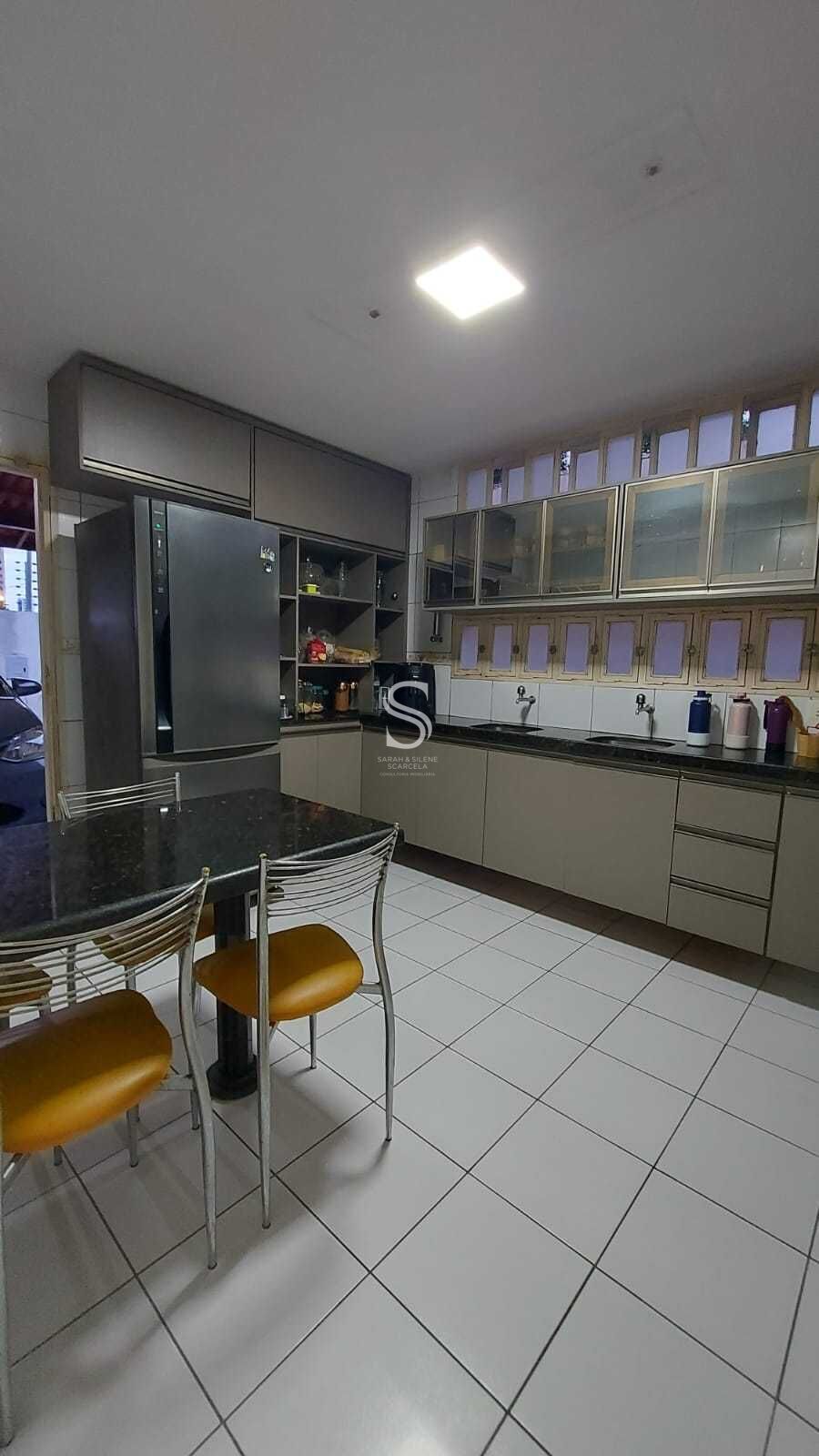 Casa à venda com 3 quartos, 225m² - Foto 22