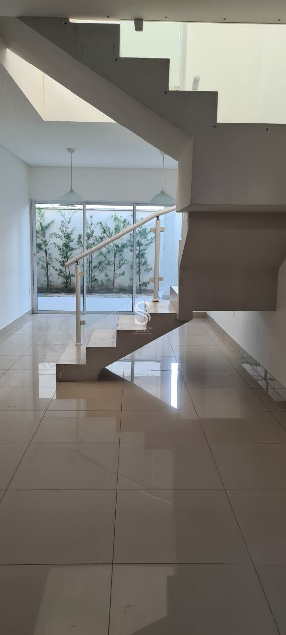 Casa de Condomínio à venda com 4 quartos, 156m² - Foto 4