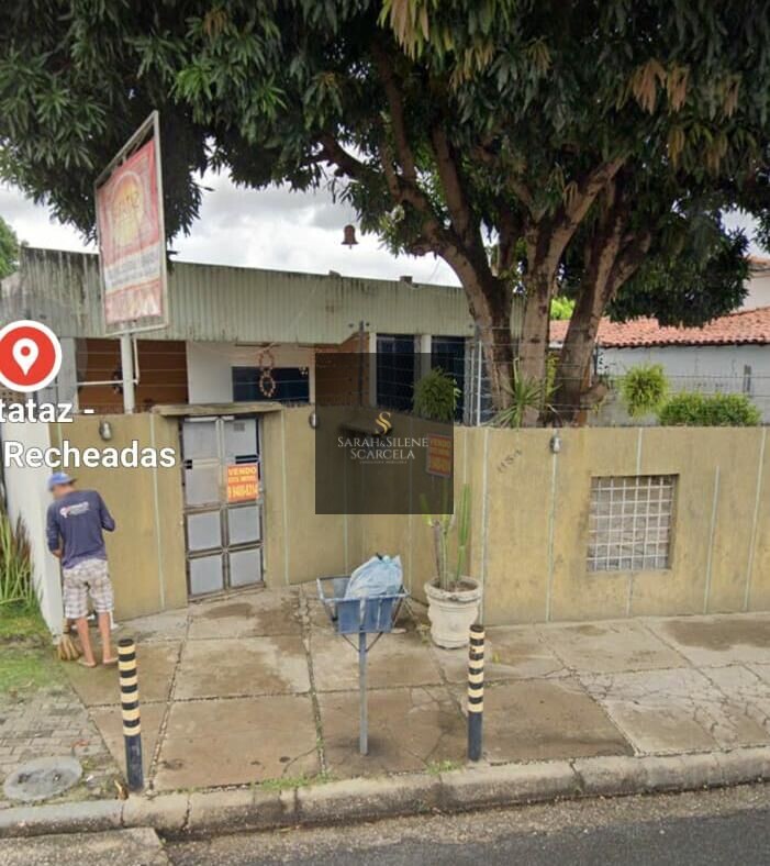 Casa à venda com 3 quartos, 194m² - Foto 2