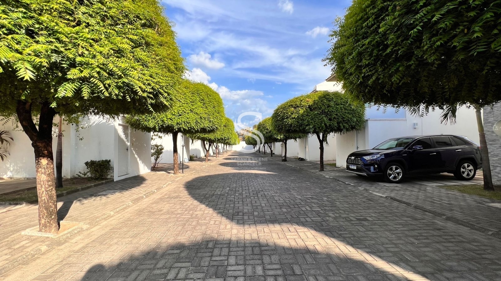 Casa de Condomínio à venda com 4 quartos, 156m² - Foto 1