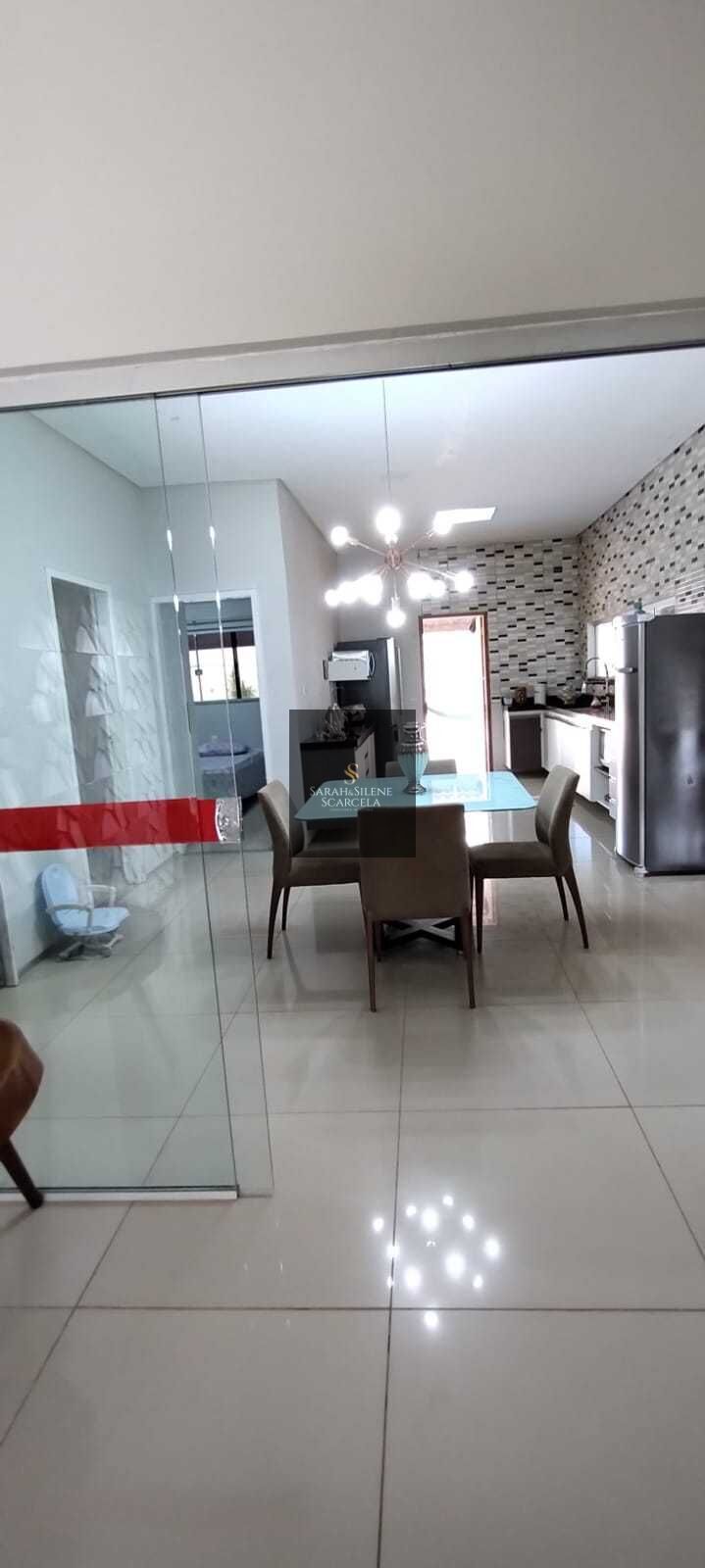 Casa de Condomínio à venda com 3 quartos, 220m² - Foto 4