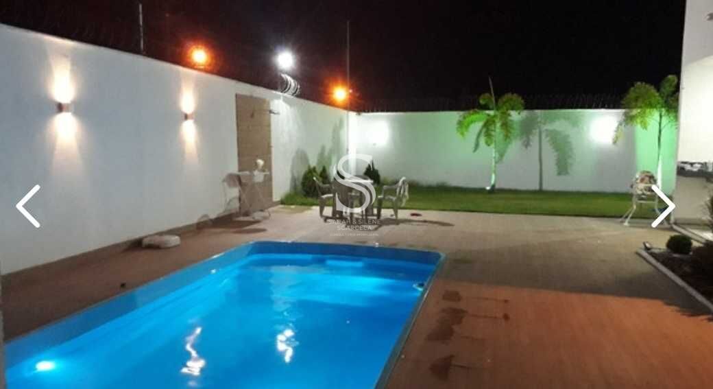 Casa à venda com 4 quartos, 158m² - Foto 1