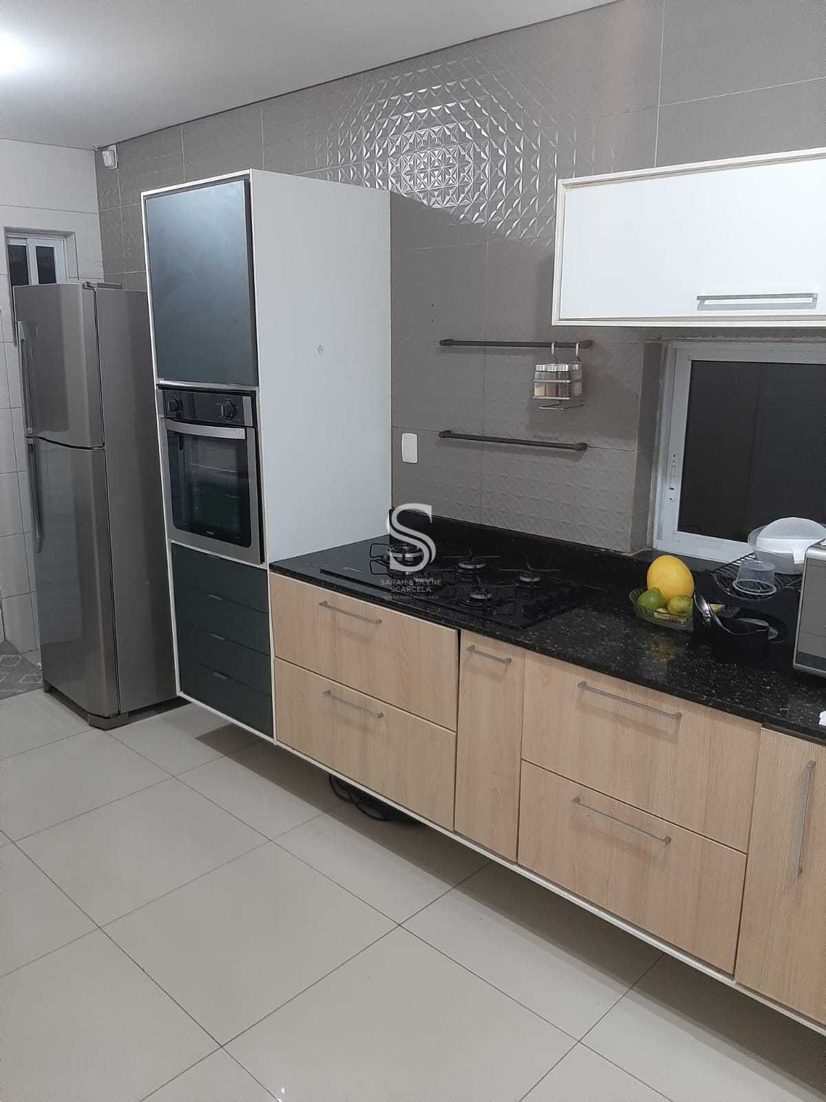 Casa à venda com 4 quartos, 158m² - Foto 4